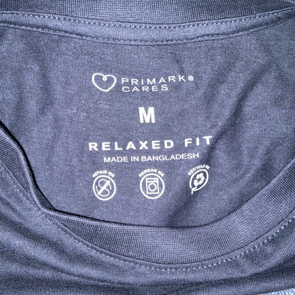 NWT Primark Navy Black Graphic T-Shirt with Colorful Print Size Medium - Picture 4 of 4